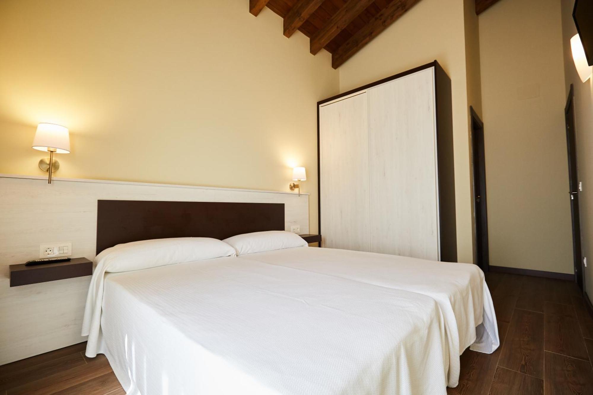 Apartamentos Rurales Casa La Piedra Collía Εξωτερικό φωτογραφία